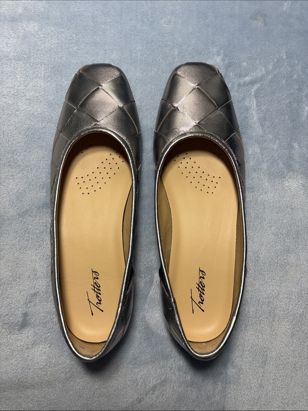 Trotters Leather Hanny Weave Style Pewter Metallic Flats